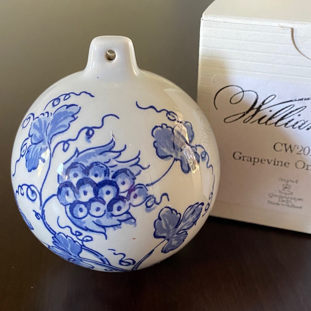 Williamsburg Delft Grapevine Ball Ornament